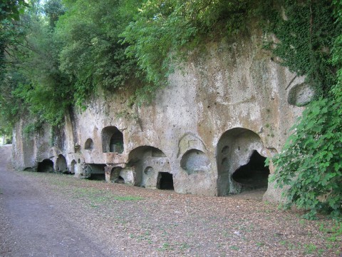 Tombe ipogee del parco archeologico di Sutri